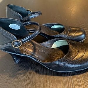 GENTLE SOULS BRIE - KITTEN HEEL MARY JANE